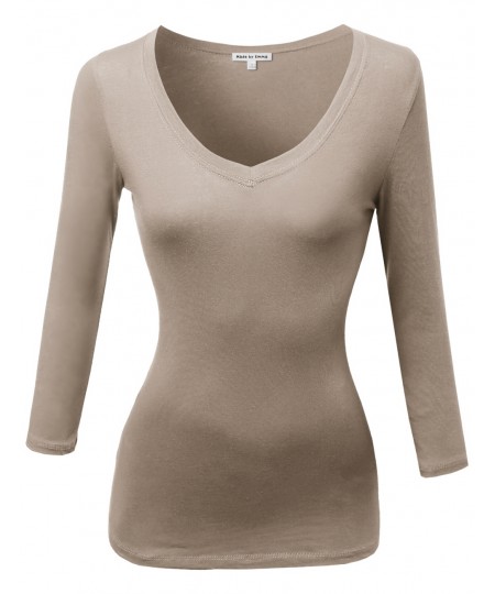 Women's Junior Classic Cotton-Blend 3/4 Sleeve V-neck Top